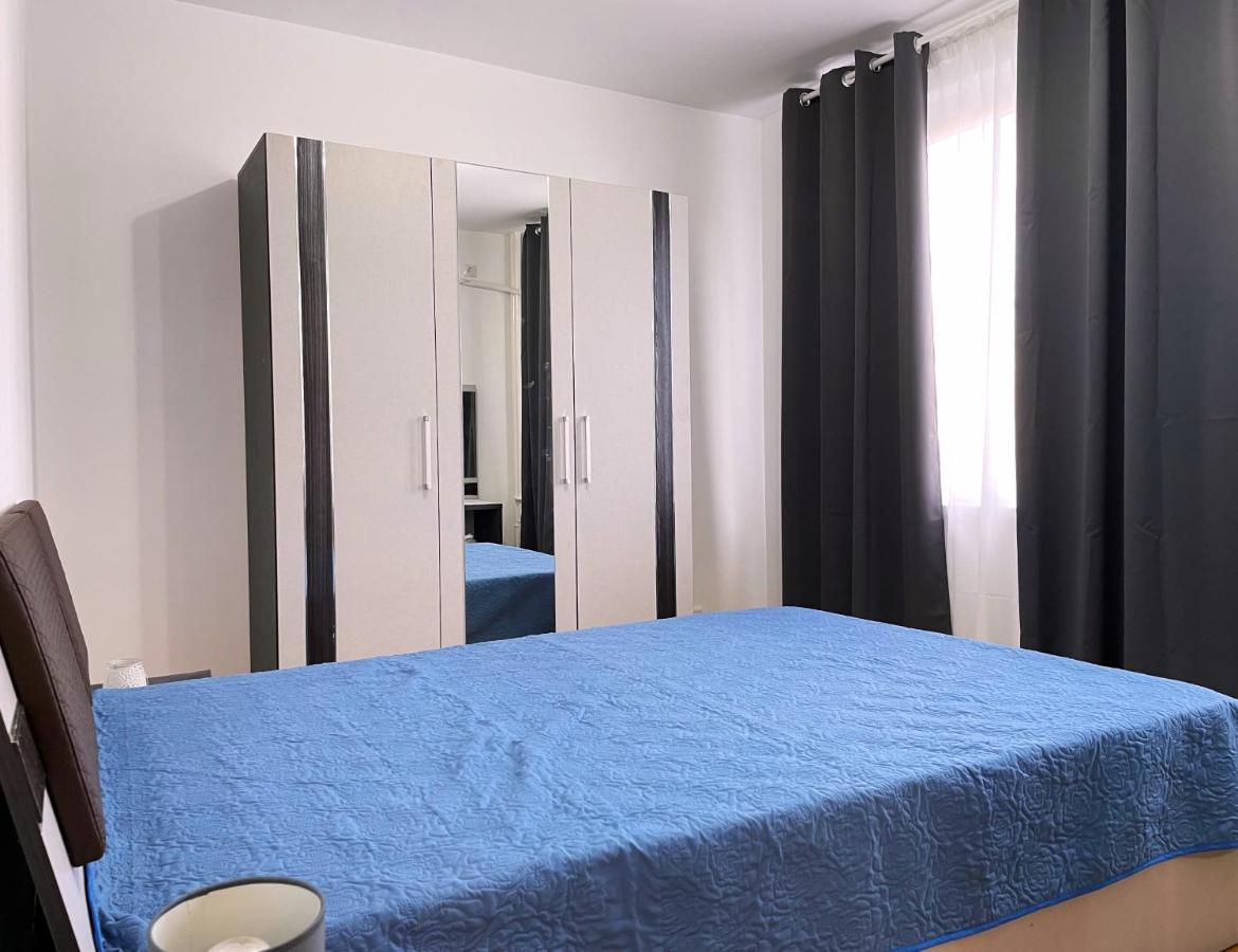 Royal Palace - City Center Accommodation Bucureşti Eksteriør bilde